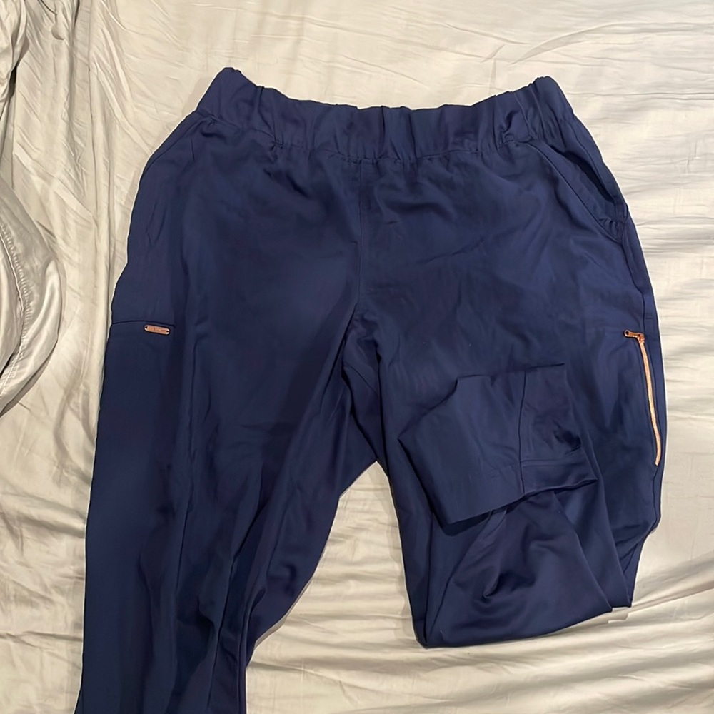 Cherokee Statement scrub pants